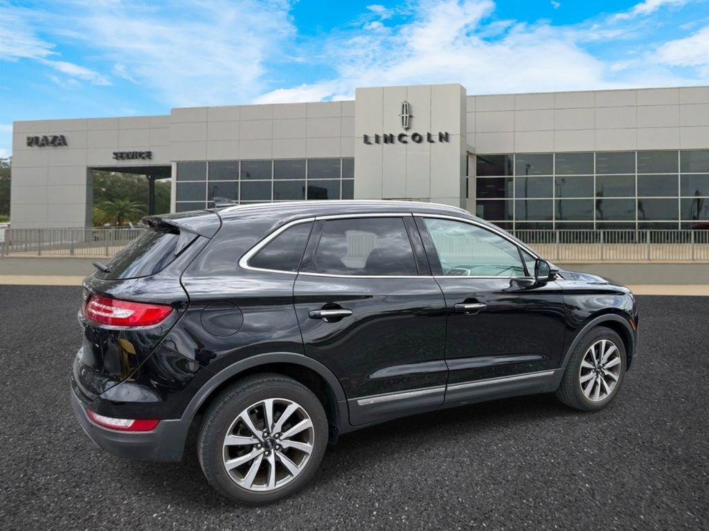 Used 2019 Lincoln MKC Reserve w/ MKC Technology Package FWD image 3