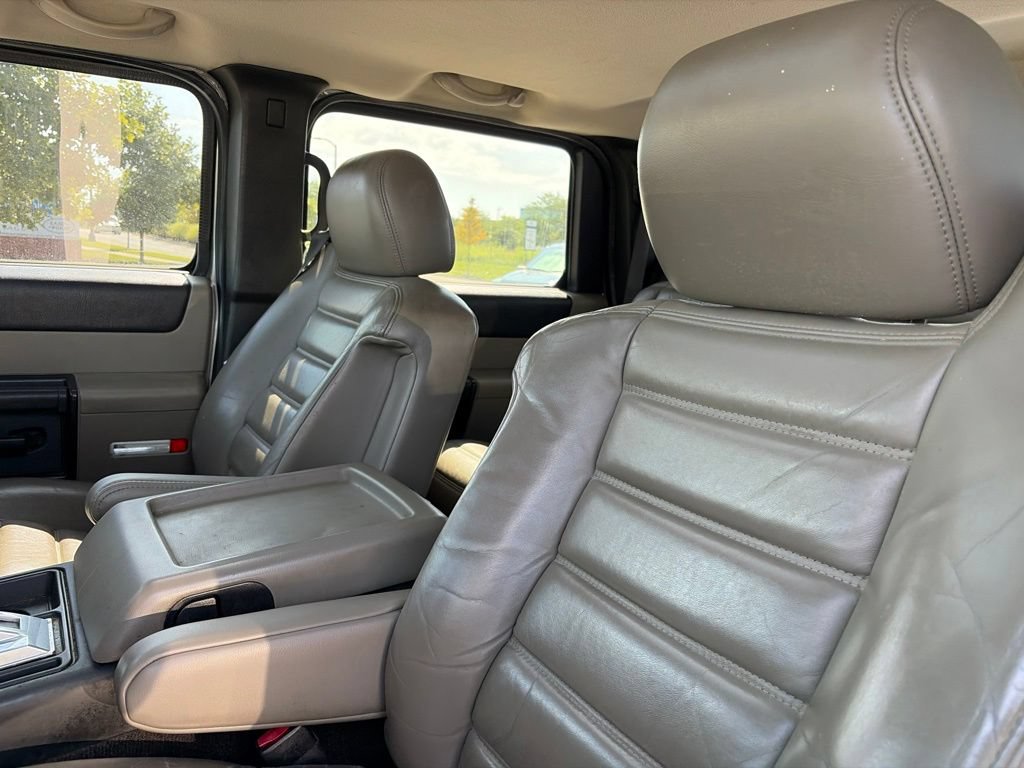 Used 2005 HUMMER H2 SUT w/ Preferred Equipment Group AWD/4WD image 20