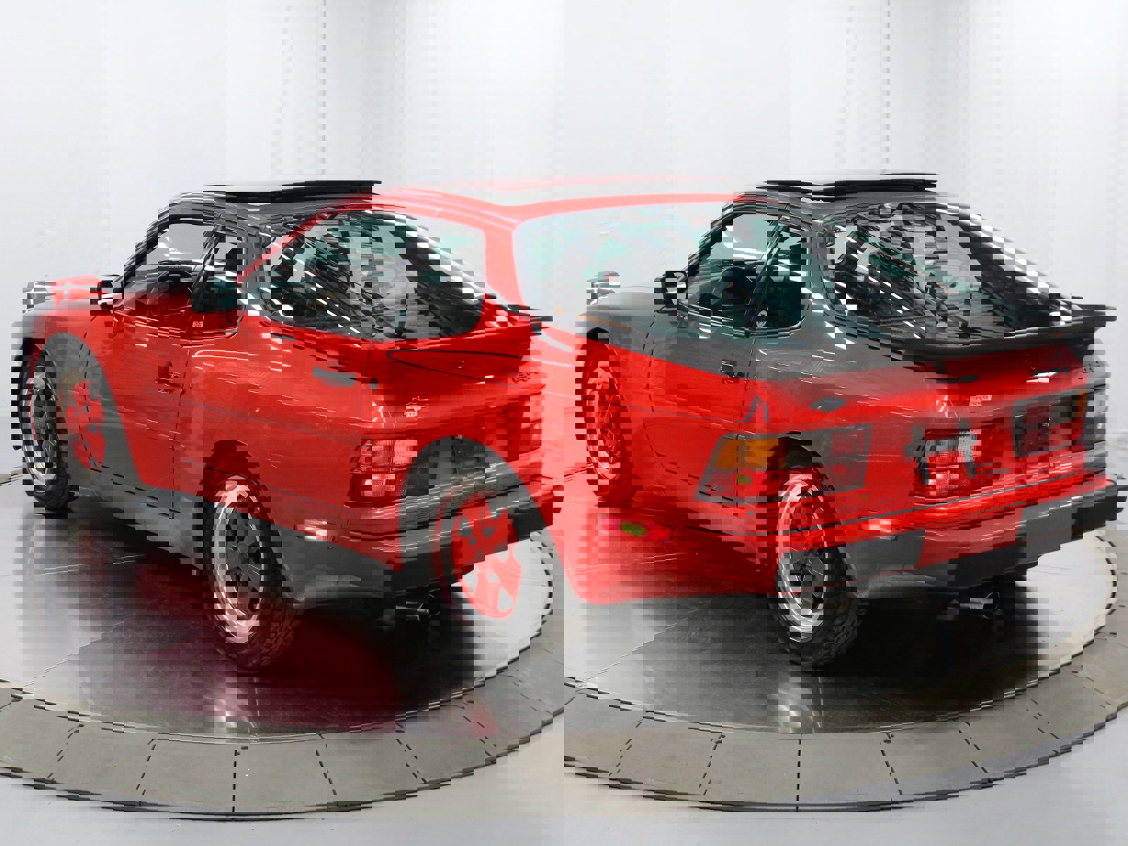 Used 1986 Porsche 944 Coupe image 13