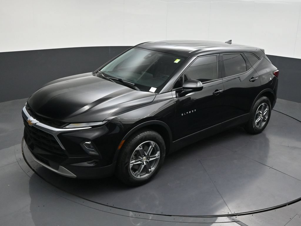 Used 2023 Chevrolet Blazer LT FWD image 20