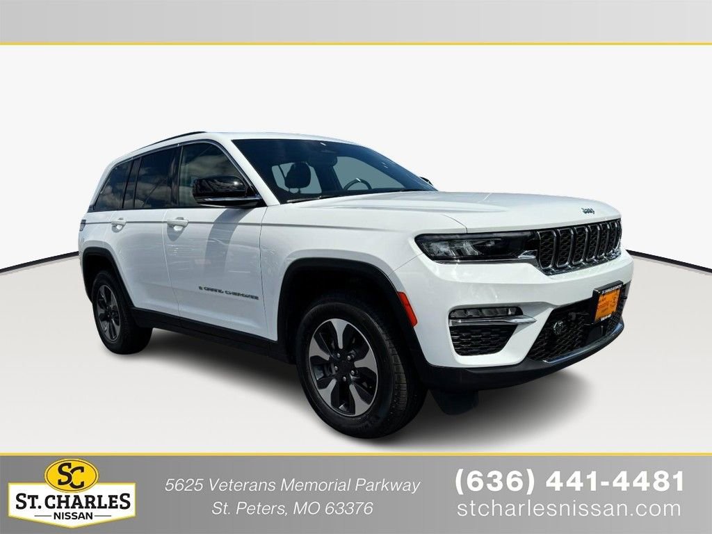 Used 2024 Jeep Grand Cherokee Limited 4xe w/ Trailer Tow Package AWD/4WD image 1