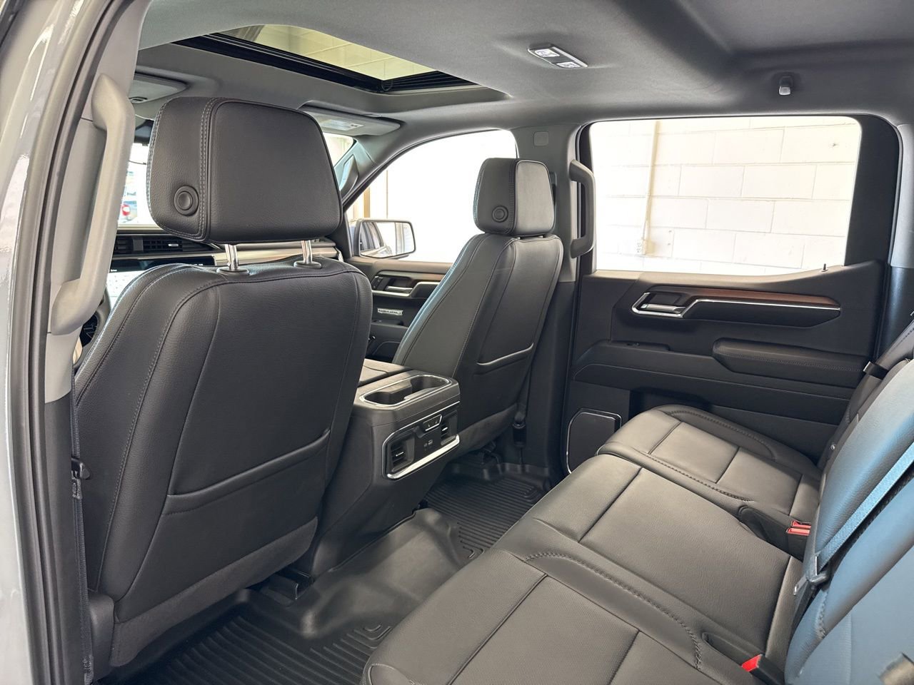 Used 2024 GMC Sierra 1500 Denali w/ Denali Reserve Package image 38