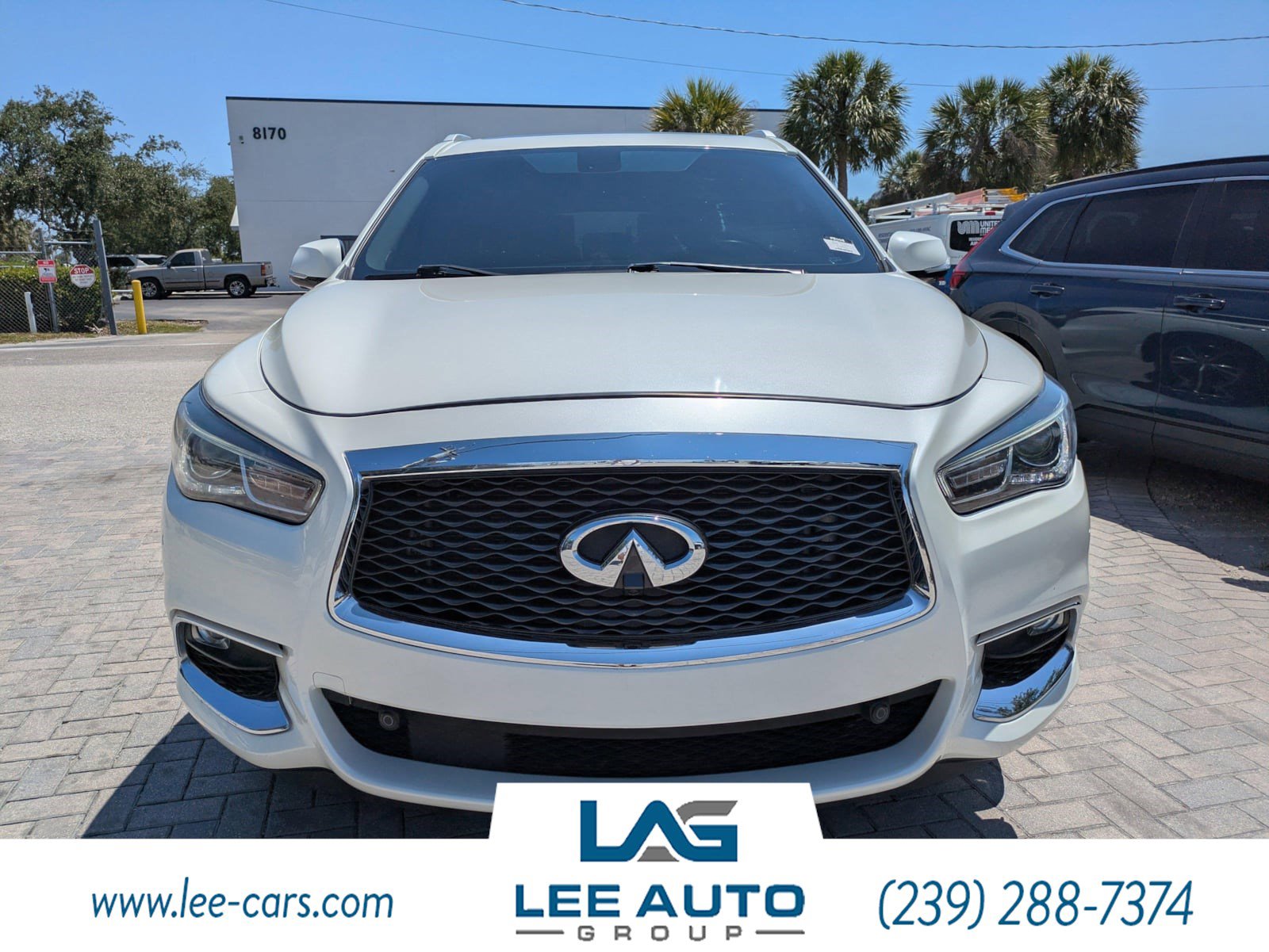 Used 2018 INFINITI QX60 Luxe w/ Premium Plus Package AWD/4WD image 7