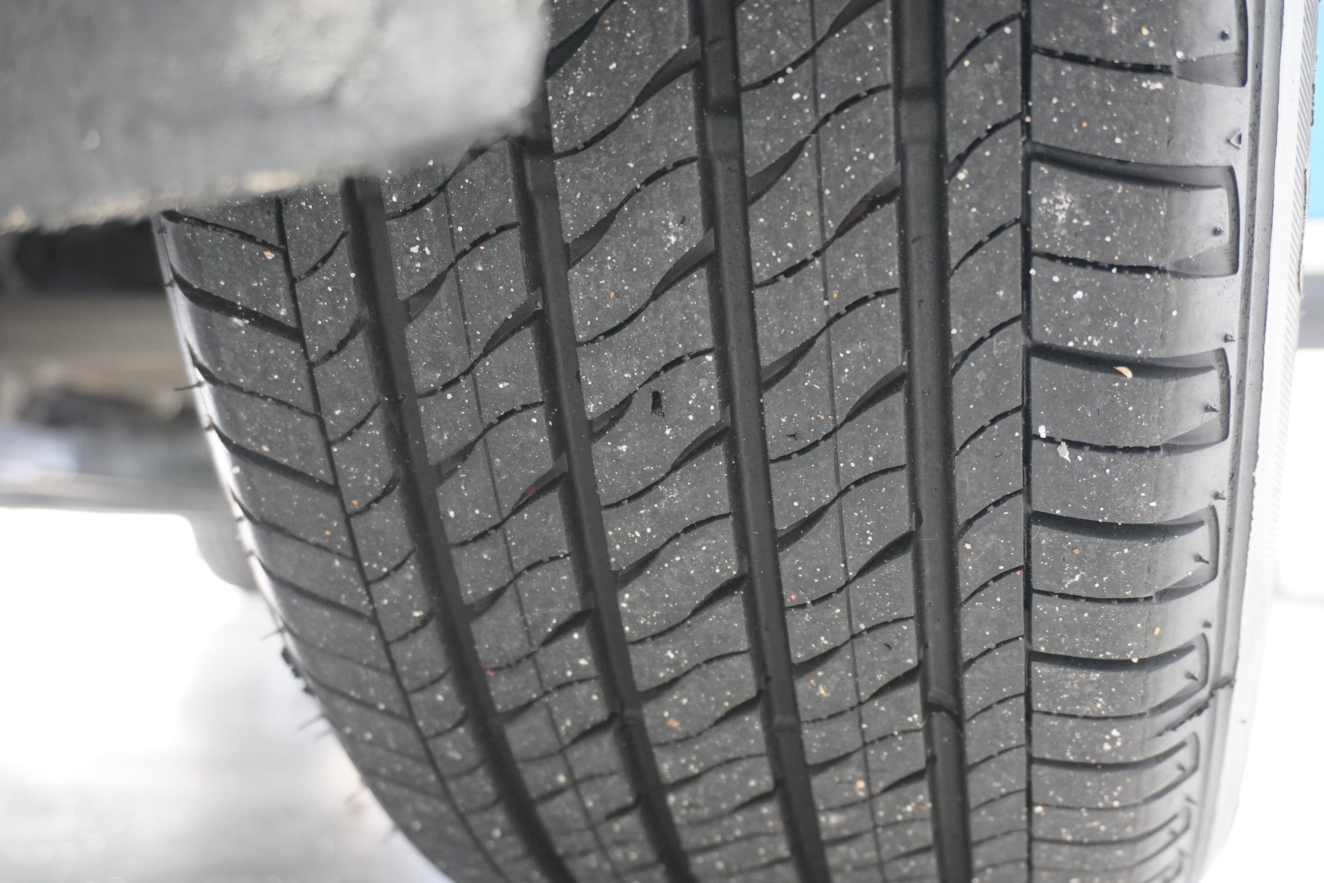 Used 2018 Chevrolet Bolt LT image 24