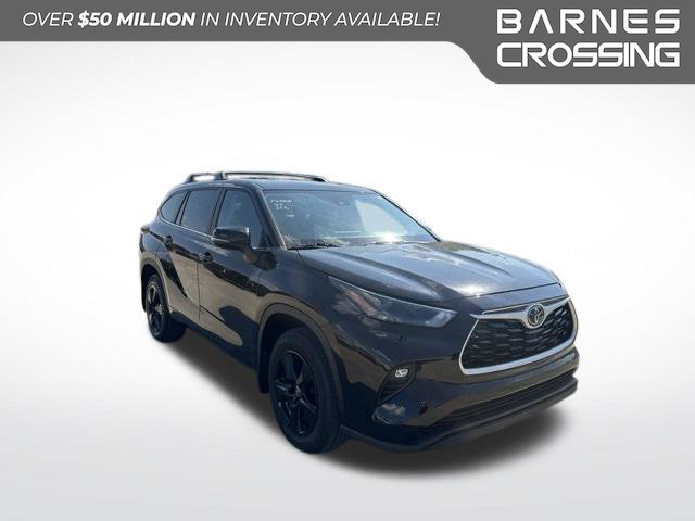 Used 2023 Toyota Highlander LE