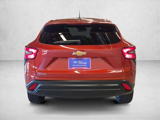 Used 2024 Chevrolet Trax LS w/ LS Convenience Package FWD image 6