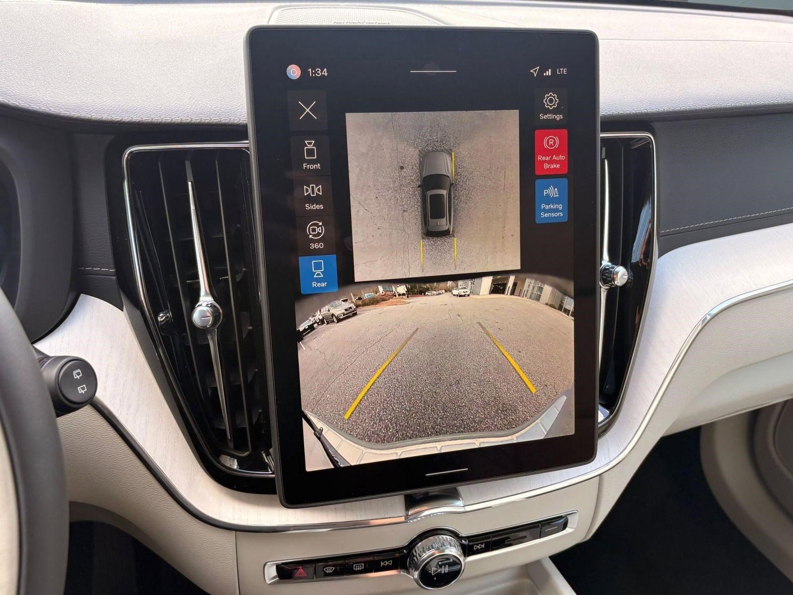 New 2026 Volvo XC60 B5 Ultra w/ Climate Package image 30