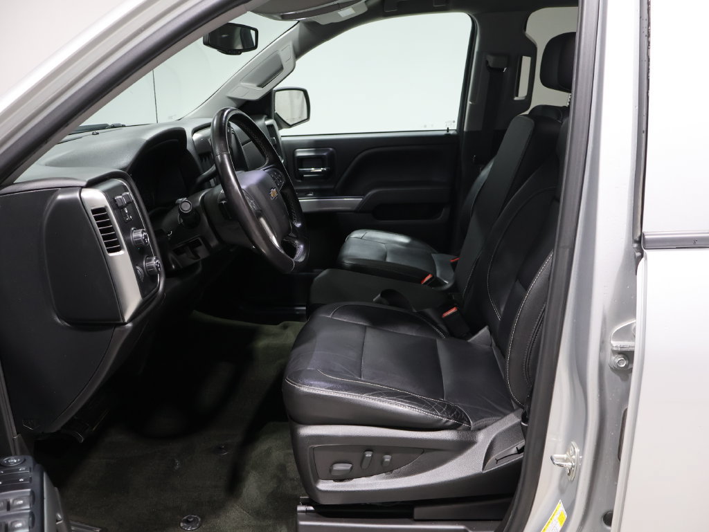 Used 2018 Chevrolet Silverado 1500 LT w/ All Star Edition AWD/4WD image 11