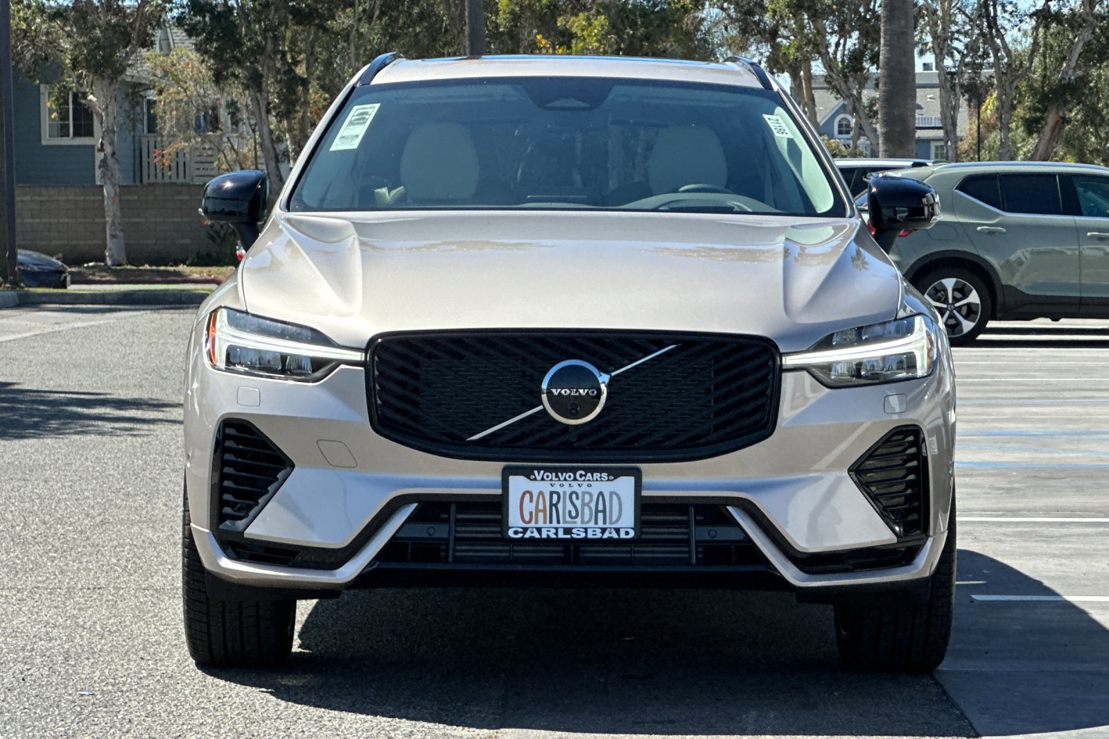 New 2026 Volvo XC60 T8 Ultra w/ Climate Package AWD/4WD image 3