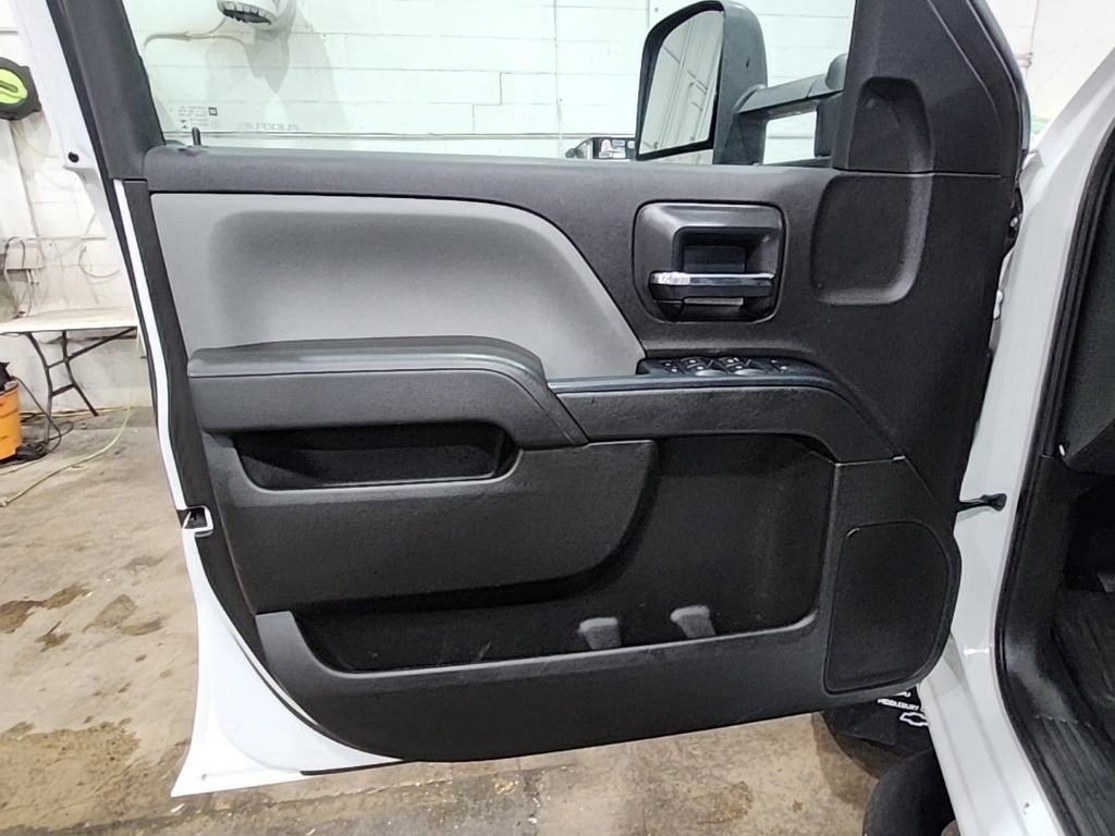 Used 2016 Chevrolet Silverado 2500 W/T w/ Snow Plow Prep Package AWD/4WD image 9