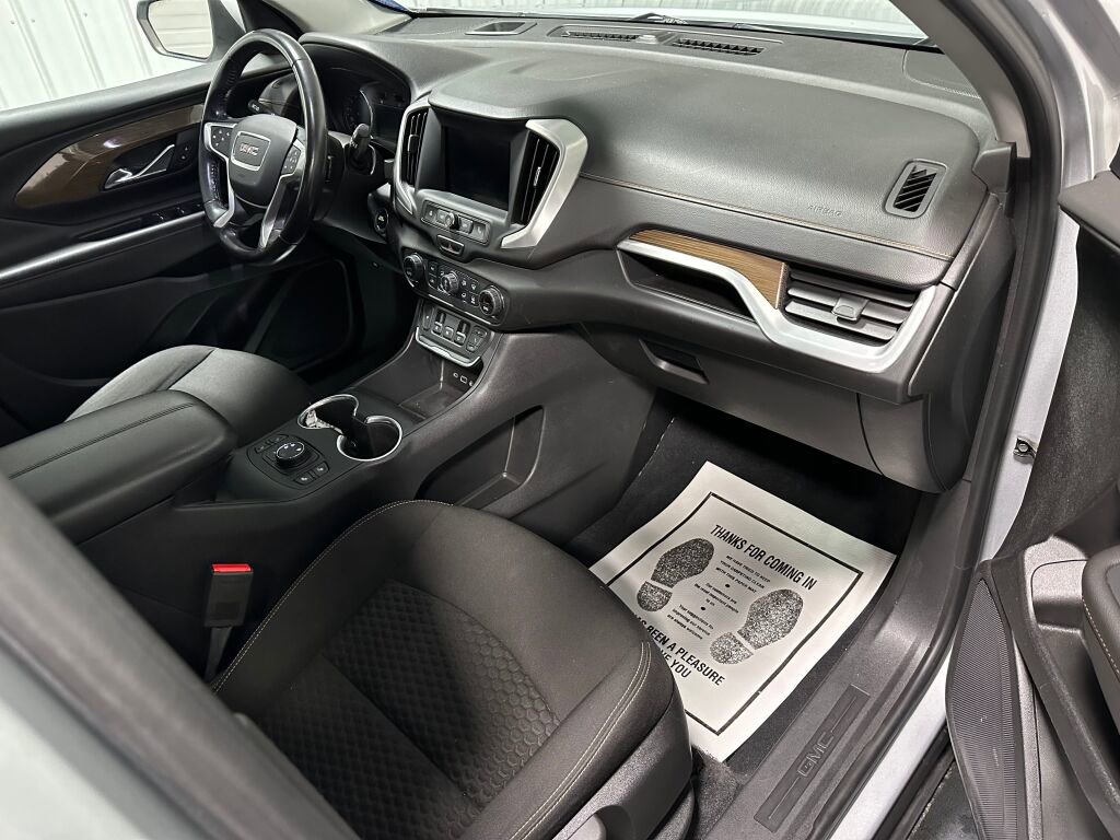 Used 2020 GMC Terrain SLE w/ Driver Convenience Package image 7