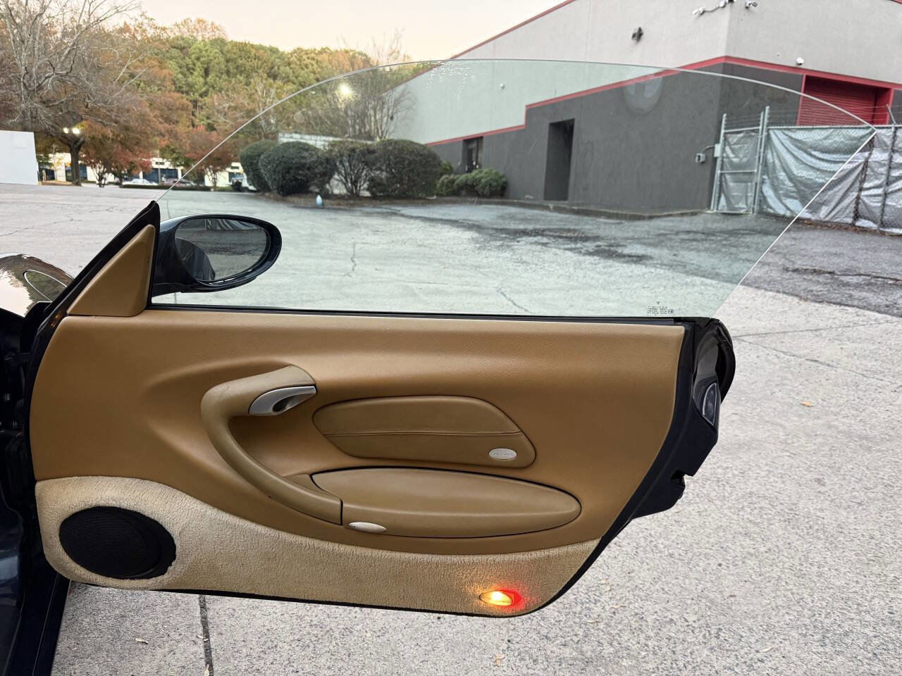 Used 2000 Porsche 911 Carrera image 32