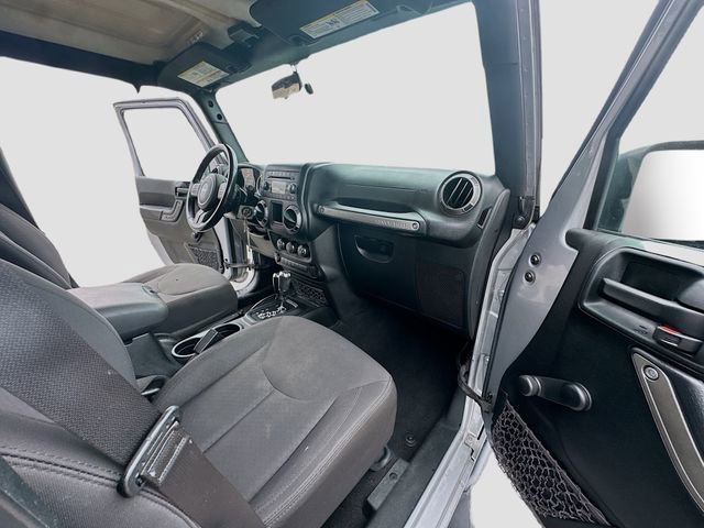 Used 2018 Jeep Wrangler Unlimited Sport w/ Connectivity Group AWD/4WD image 25