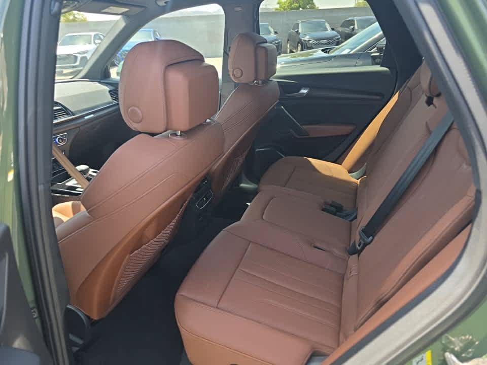 Used 2025 Audi Q5 e Premium AWD/4WD image 12