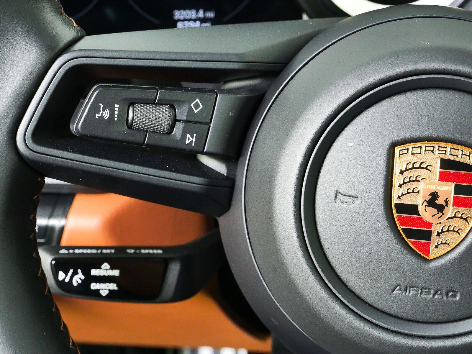 Certified 2024 Porsche 911 GT3 RWD image 11