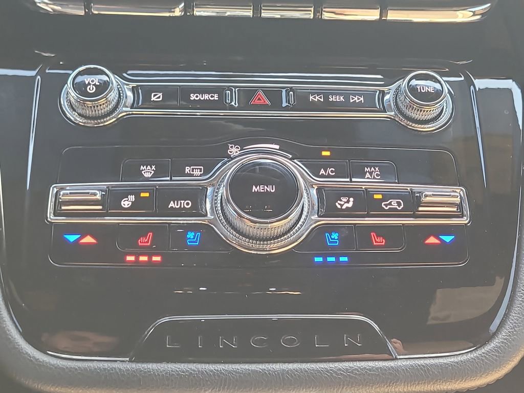 Certified 2022 Lincoln Corsair Reserve w/ Equipment Group 201A image 25