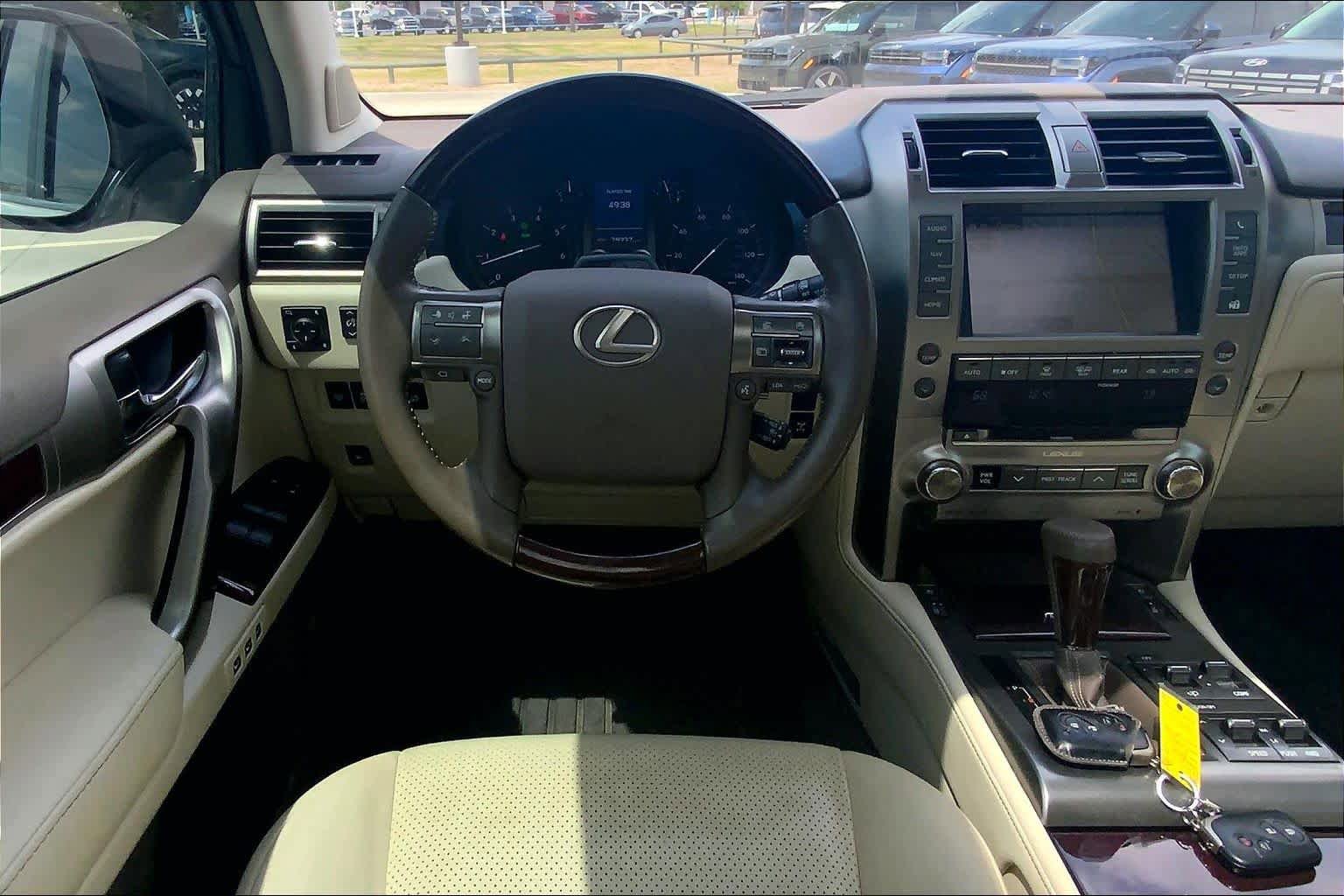 Used 2019 Lexus GX 460 Luxury AWD/4WD image 6