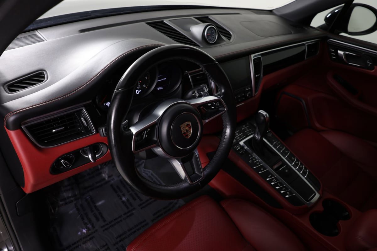 Used 2017 Porsche Macan GTS AWD/4WD image 21