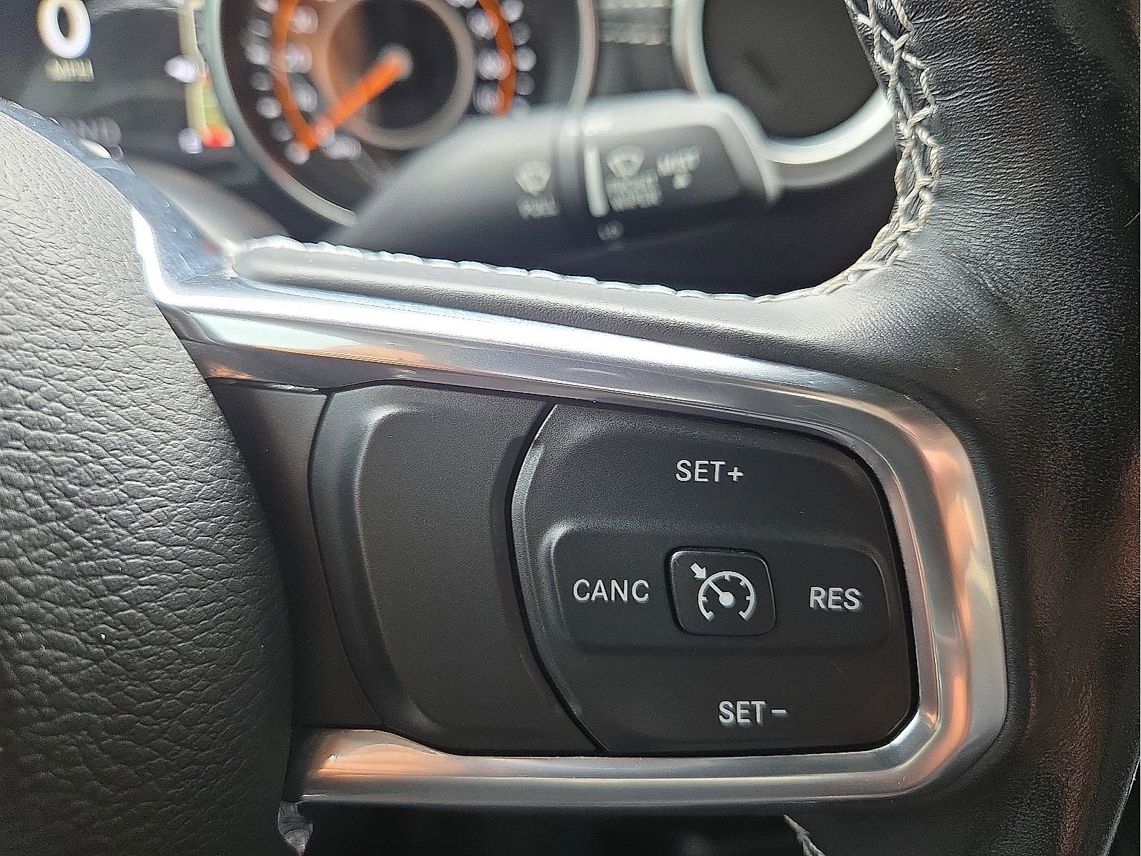 Used 2021 Jeep Gladiator Overland w/ Popular Equipment Package AWD/4WD image 18