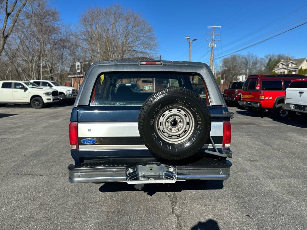 Used 1993 Ford Bronco XLT AWD/4WD image 4