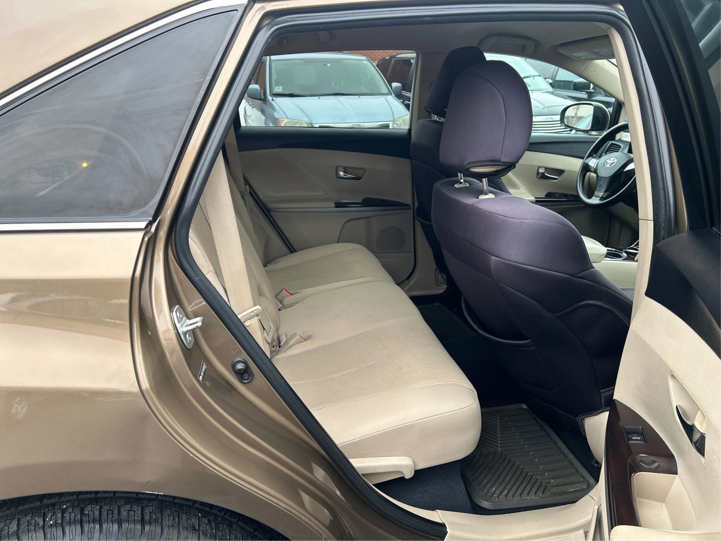 Used 2009 Toyota Venza AWD image 22