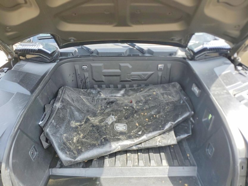 Used 2024 GMC Hummer EV 3X AWD/4WD image 9