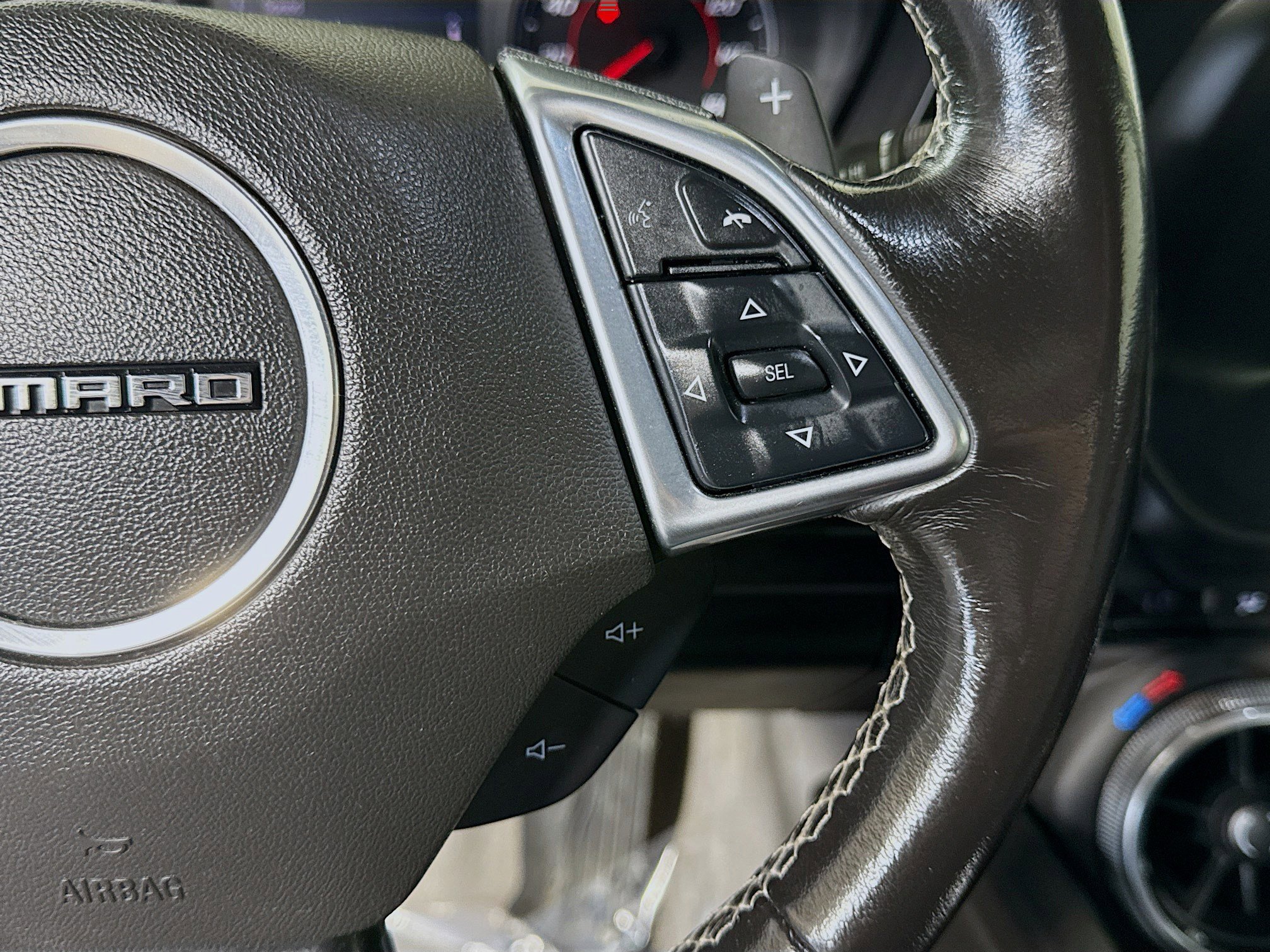 Used 2020 Chevrolet Camaro LT image 15