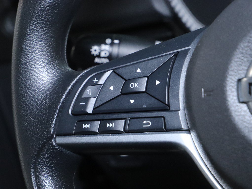 Certified 2023 Nissan Sentra SV FWD image 23