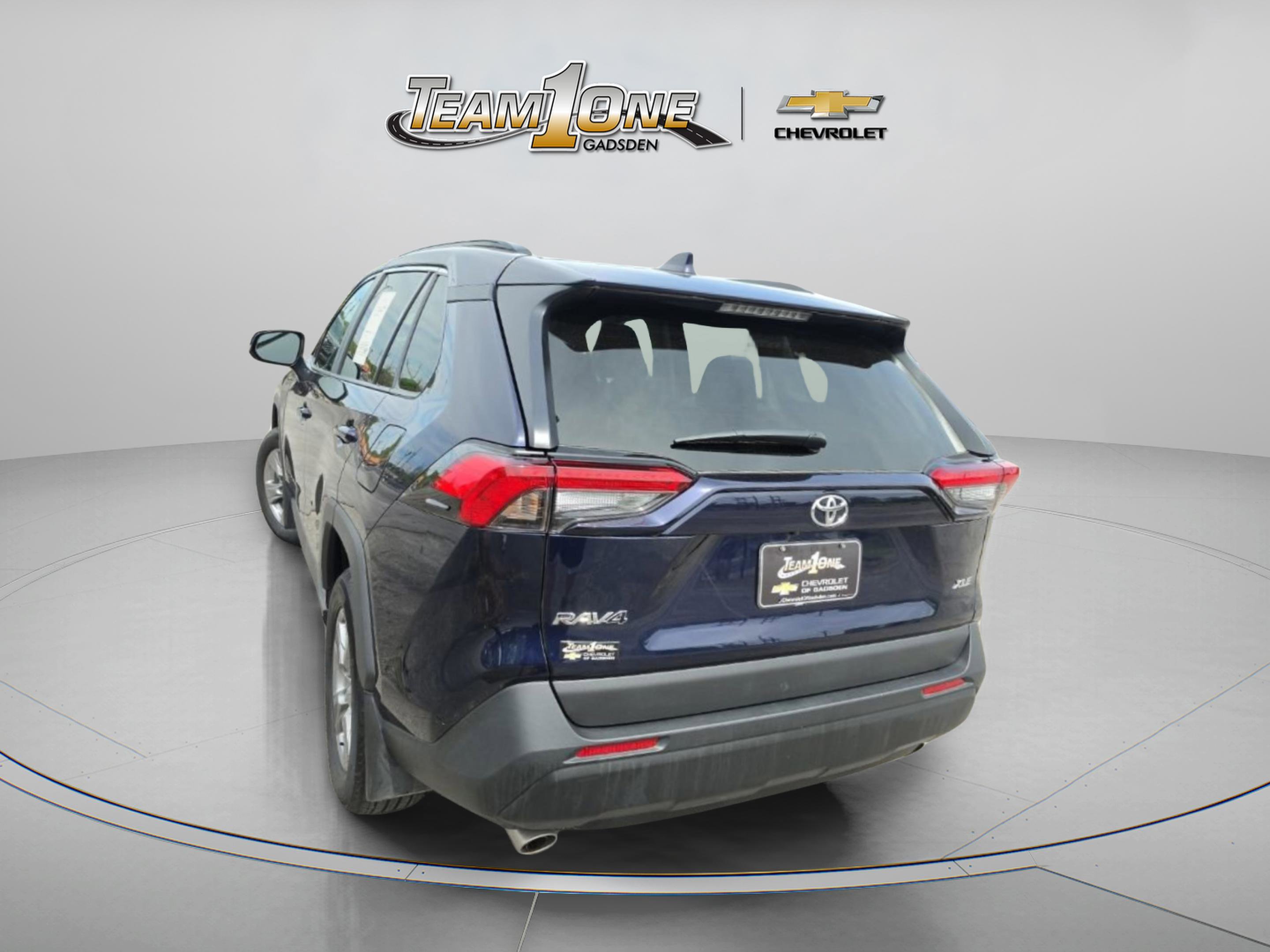 Used 2025 Toyota RAV4 XLE w/ Convenience Package FWD image 6