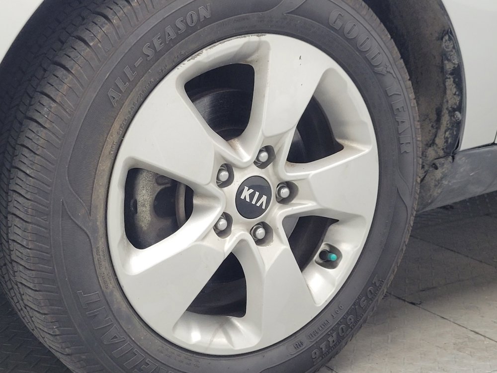 Used 2019 Kia Soul FWD image 31