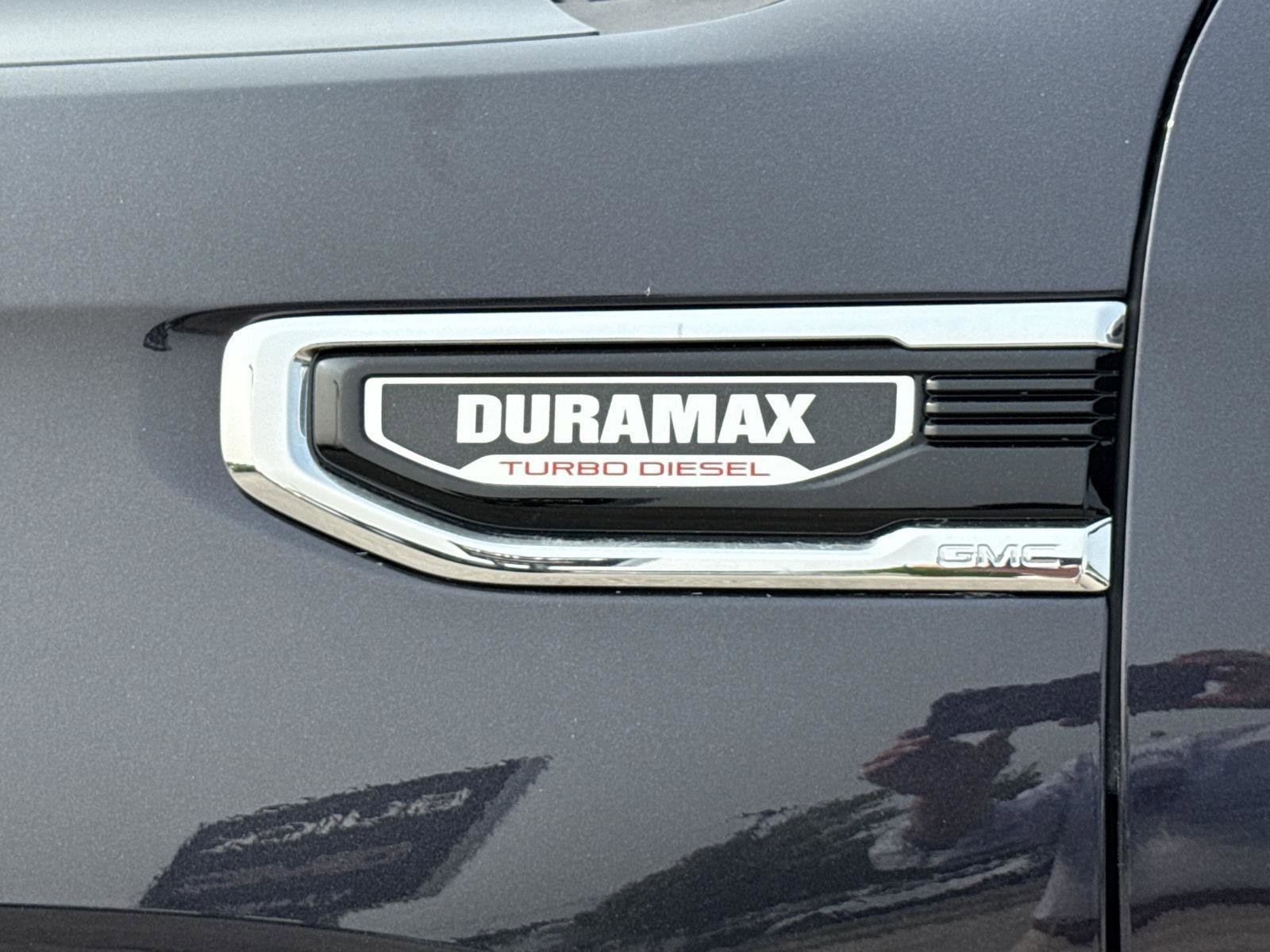 Used 2022 GMC Sierra 1500 SLT w/ SLT Premium Plus Package image 4