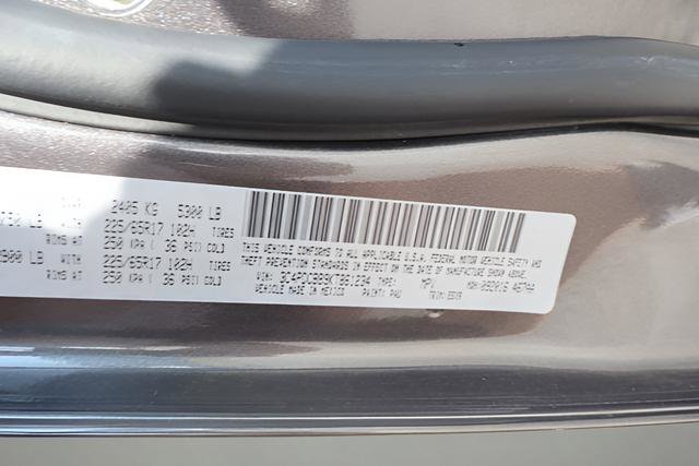 Used 2019 Dodge Journey SE w/ Connectivity Group image 17