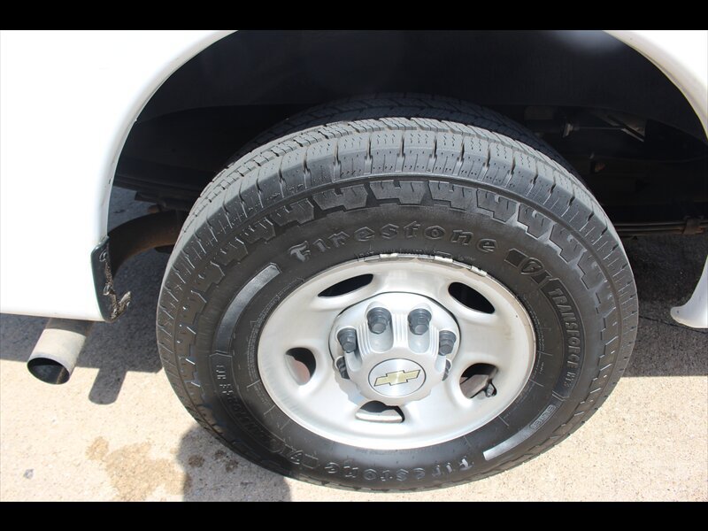Used 2021 Chevrolet Express 2500 w/ Driver Convenience Package RWD image 27