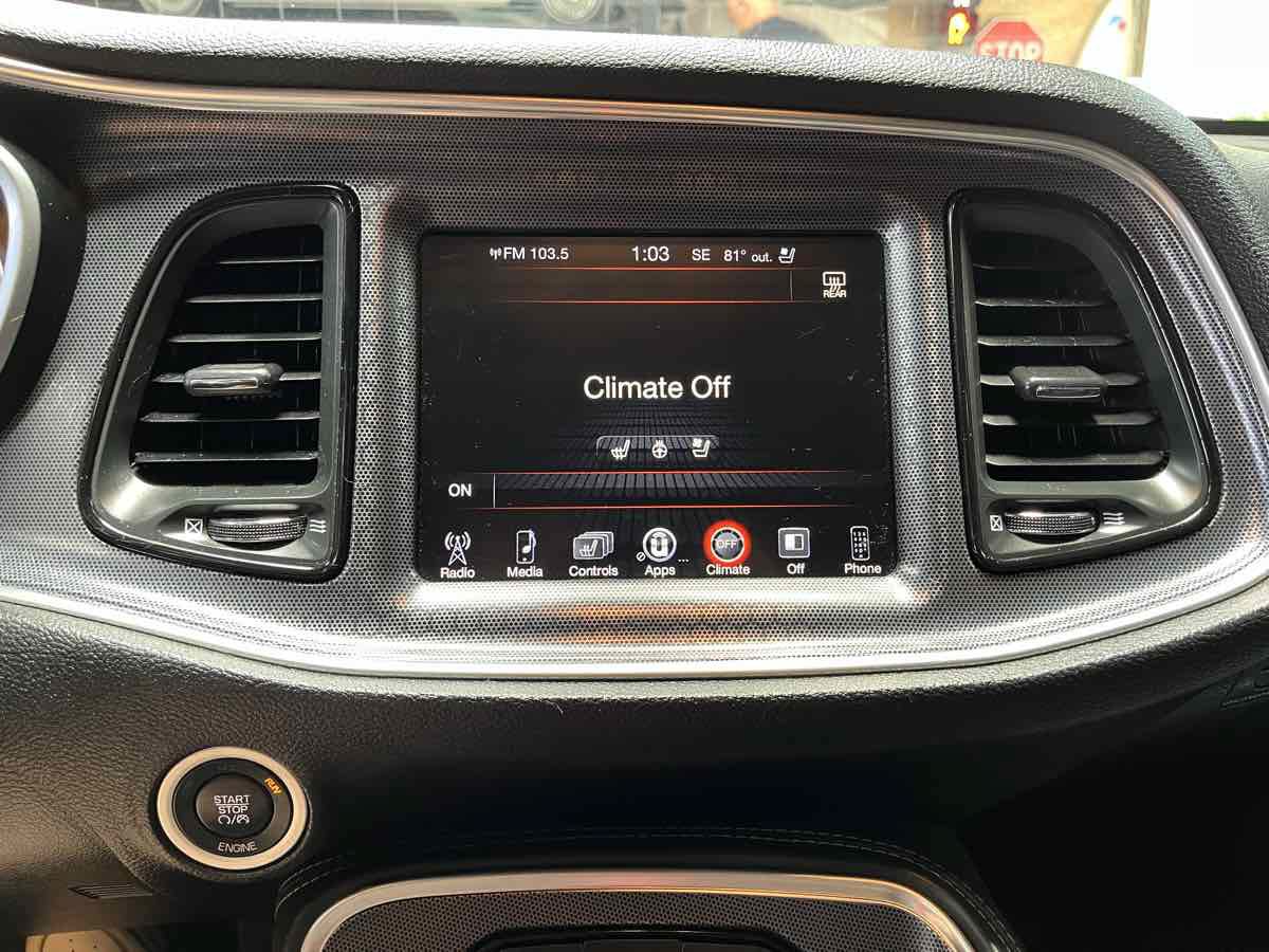 Used 2015 Dodge Challenger SXT Plus RWD image 16