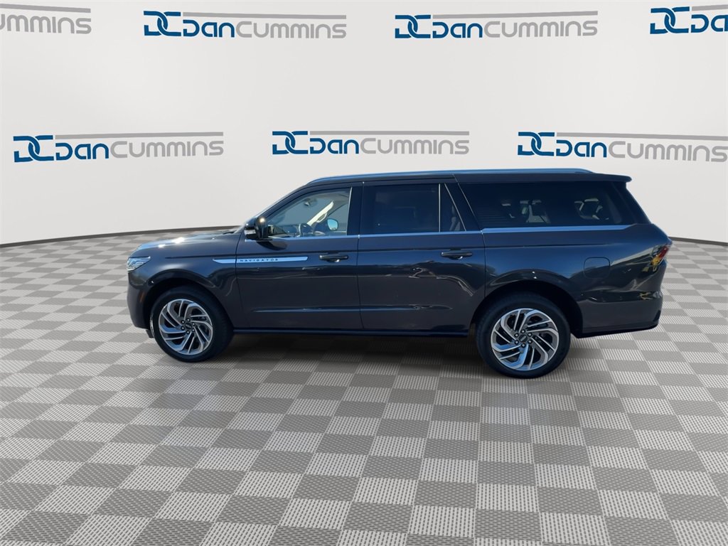 New 2025 Lincoln Navigator L Reserve image 5