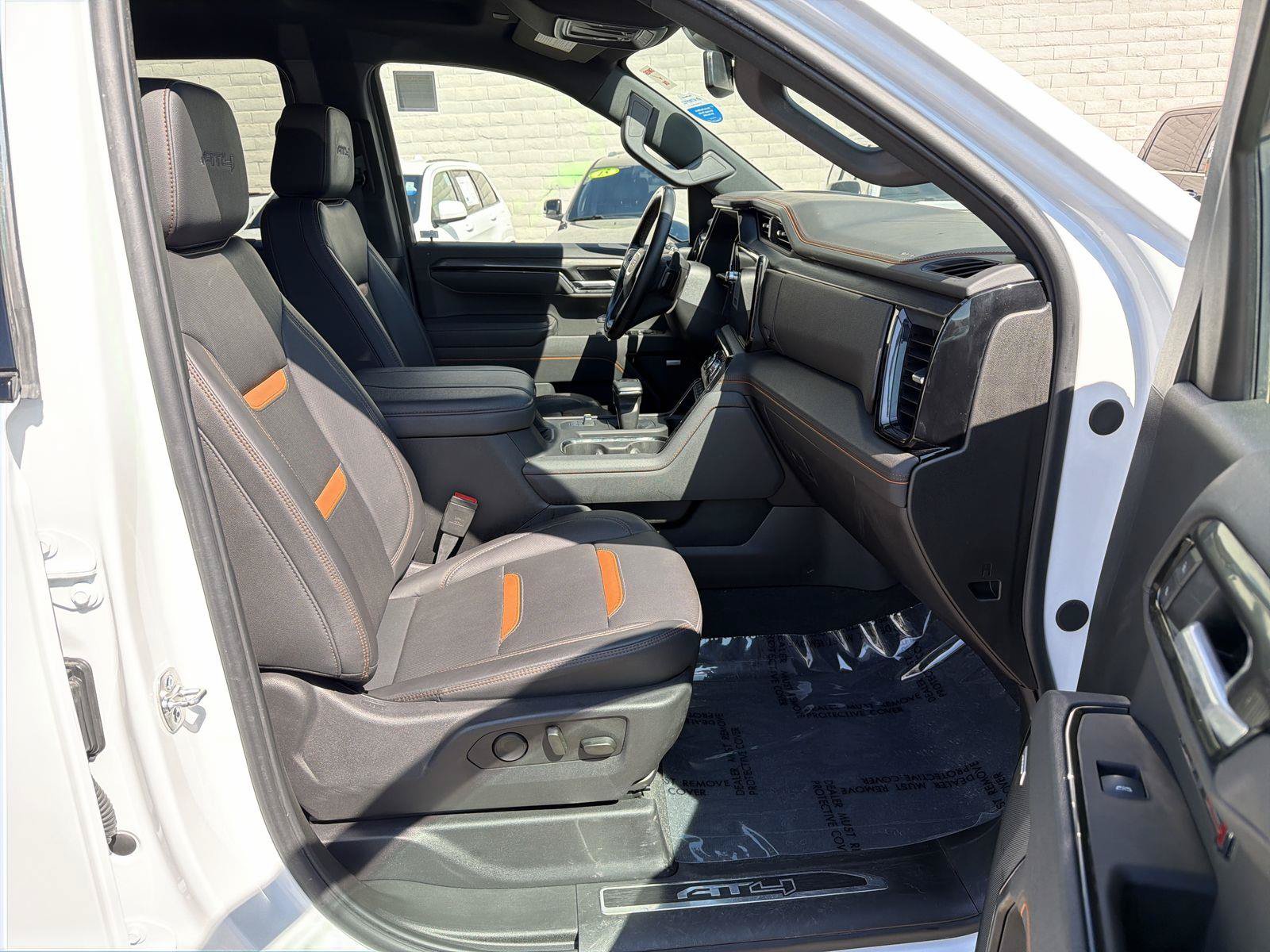 Used 2025 GMC Sierra 1500 AT4 AWD/4WD image 27