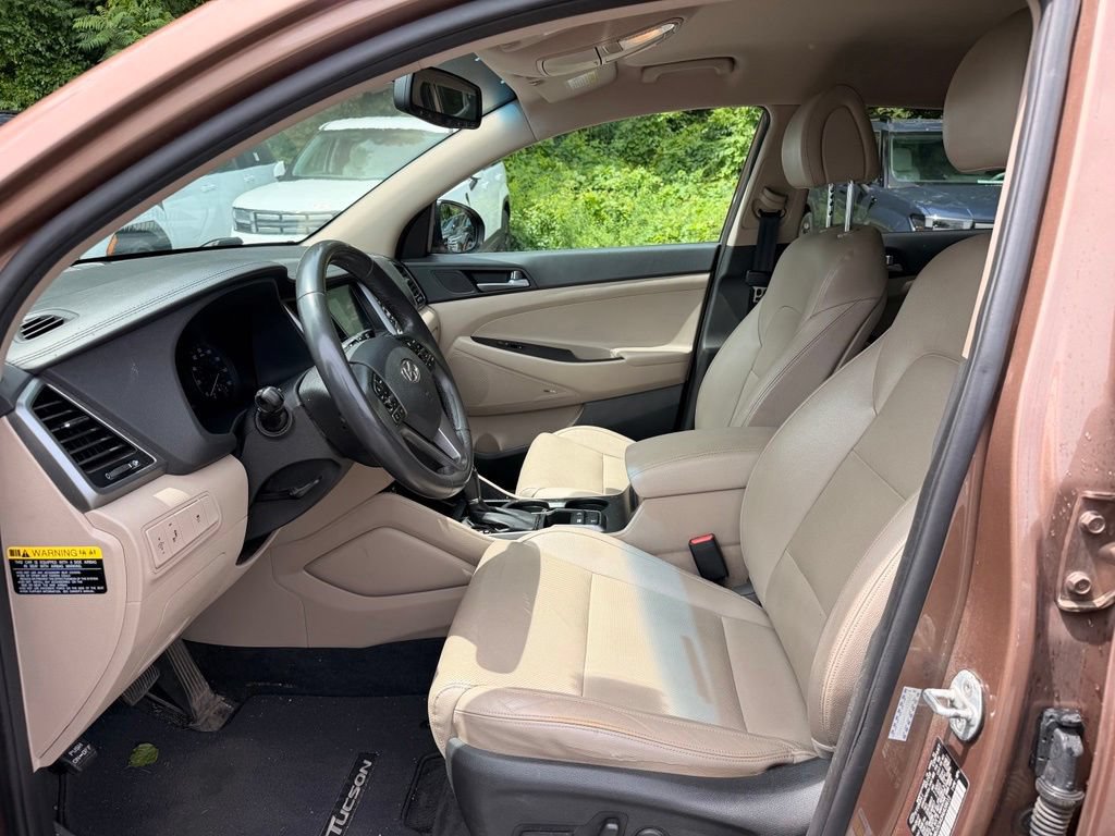 Used 2017 Hyundai Tucson SE Plus AWD/4WD image 11
