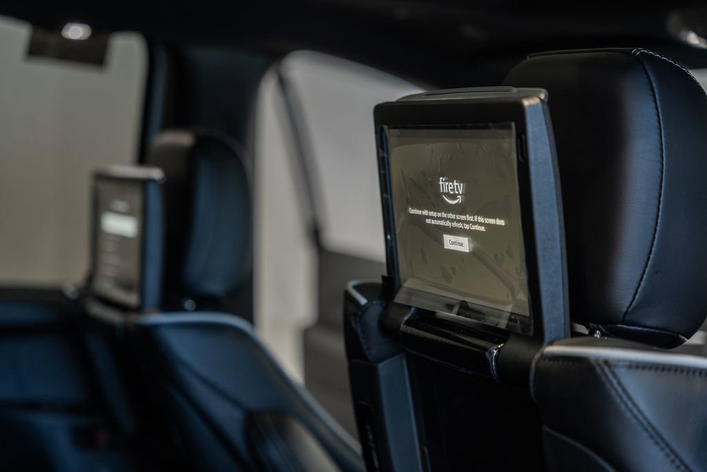 New 2026 Chrysler Pacifica Limited AWD/4WD image 34