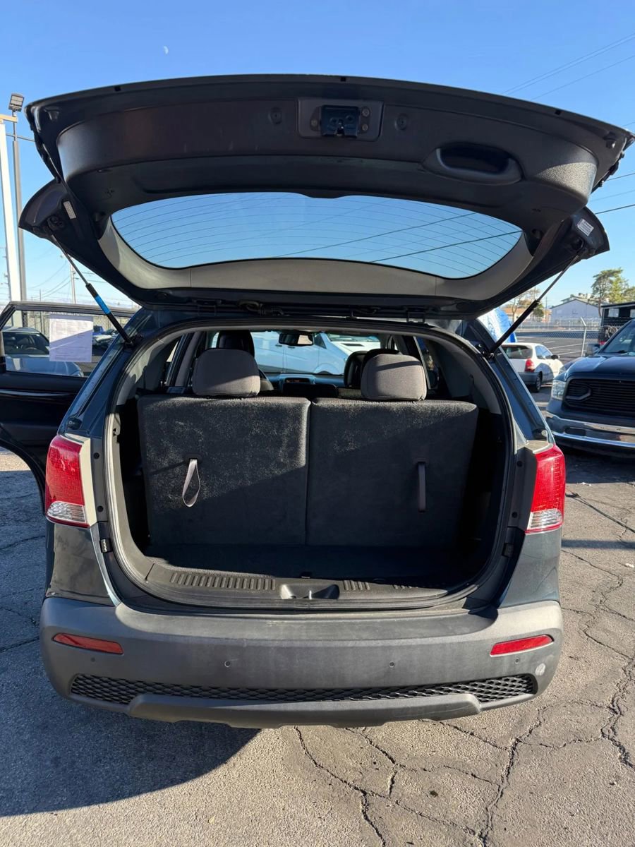 Used 2011 Kia Sorento LX w/ Convenience Pkg image 20