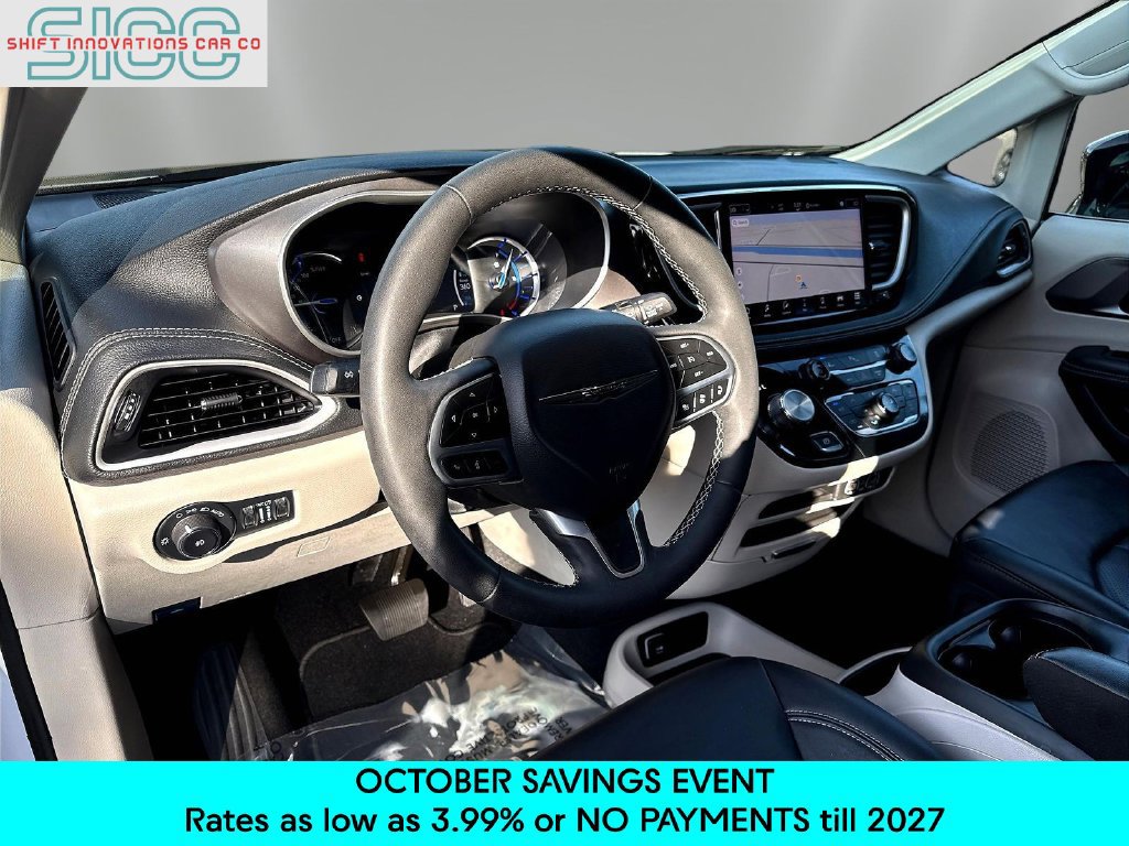 Used 2024 Chrysler Pacifica Limited FWD image 19