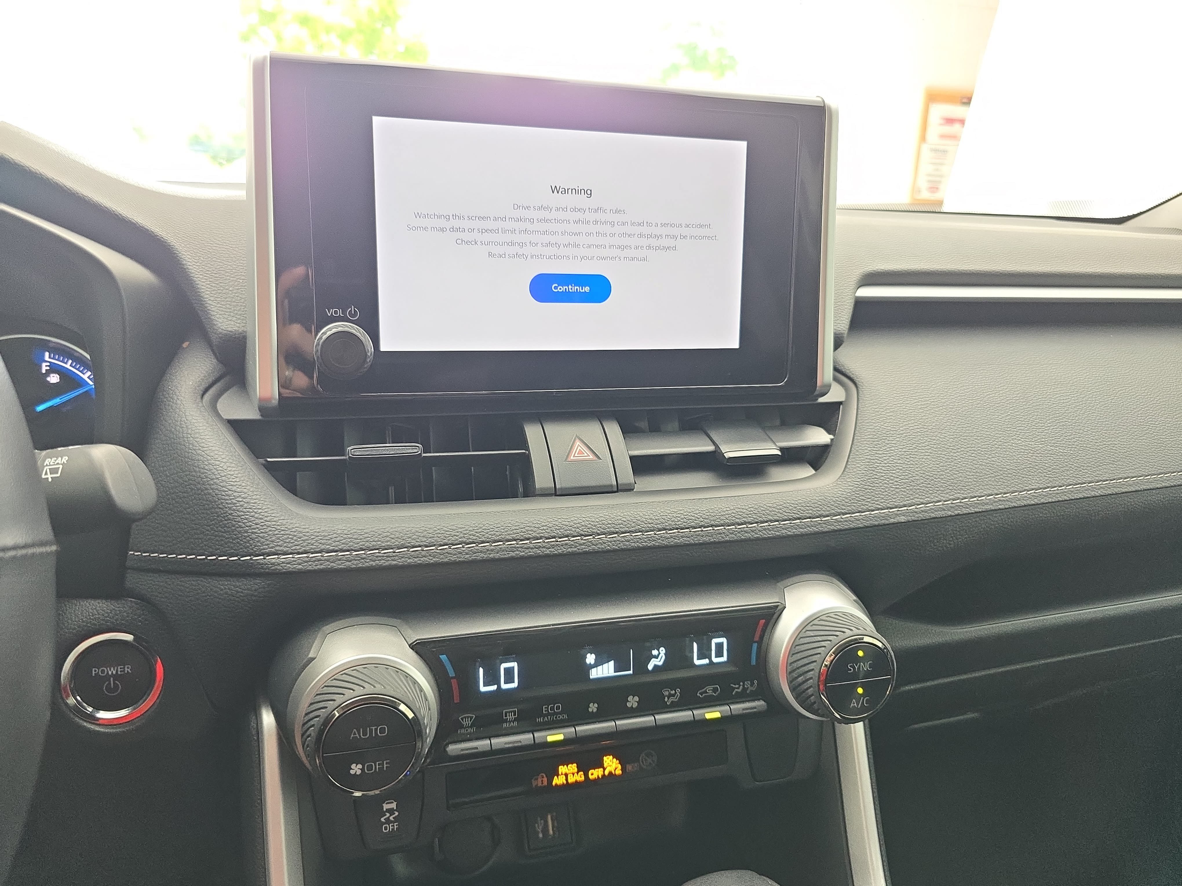 Used 2024 Toyota RAV4 XLE AWD/4WD image 19