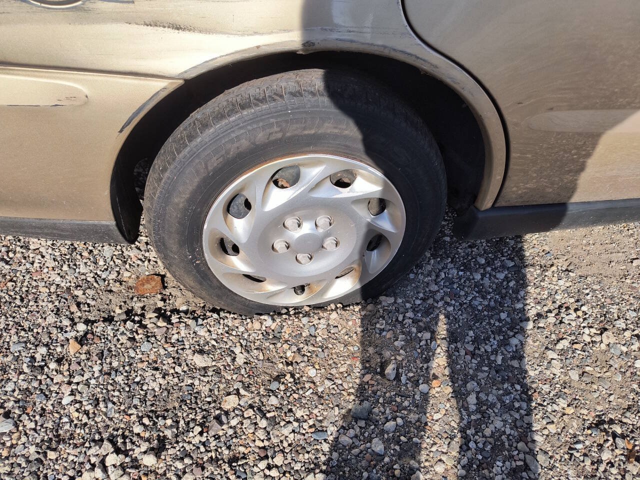 Used 2001 Saturn L-Series L200 FWD image 11