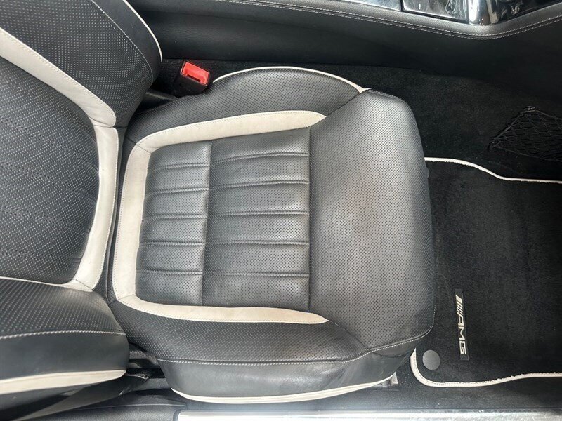 Used 2015 Mercedes-Benz SL 550 w/ White Arrow Edition image 21