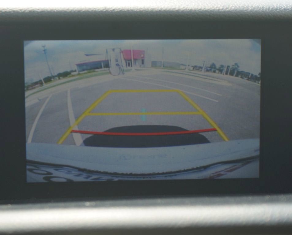 Used 2016 Lexus IS 200t RWD image 7