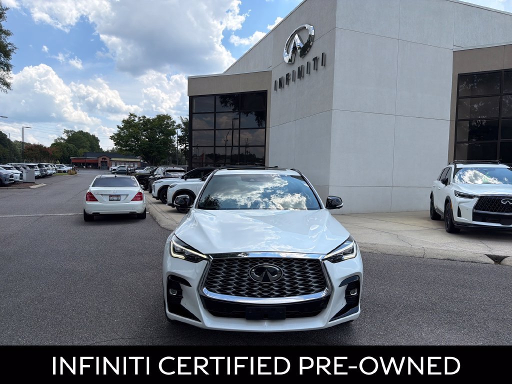 Certified 2023 INFINITI QX55 Essential AWD/4WD image 3