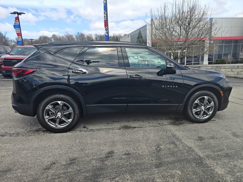 Used 2023 Chevrolet Blazer LT image 4