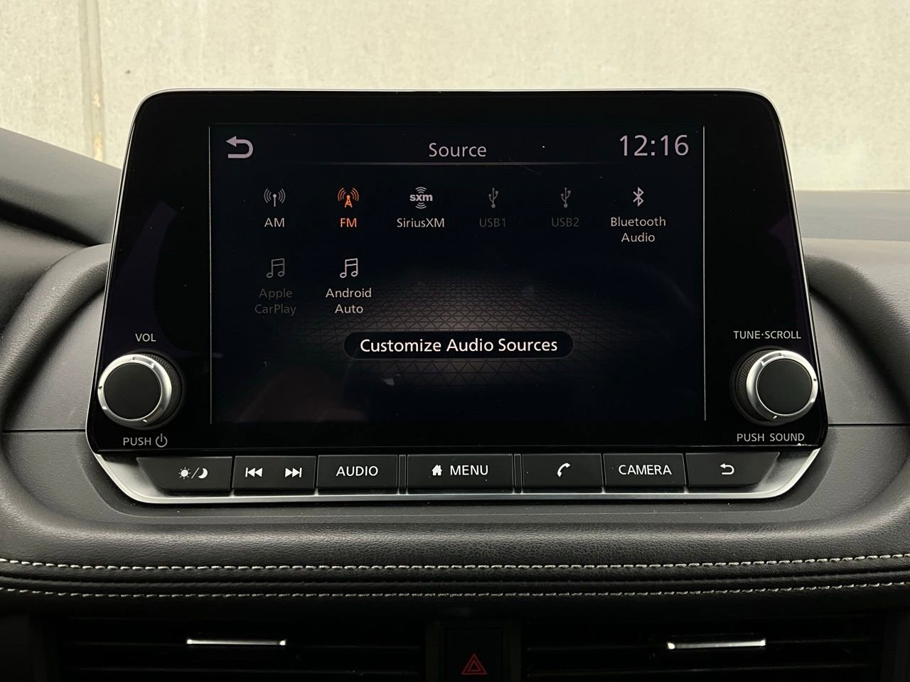 Used 2025 Nissan Rogue SV image 30