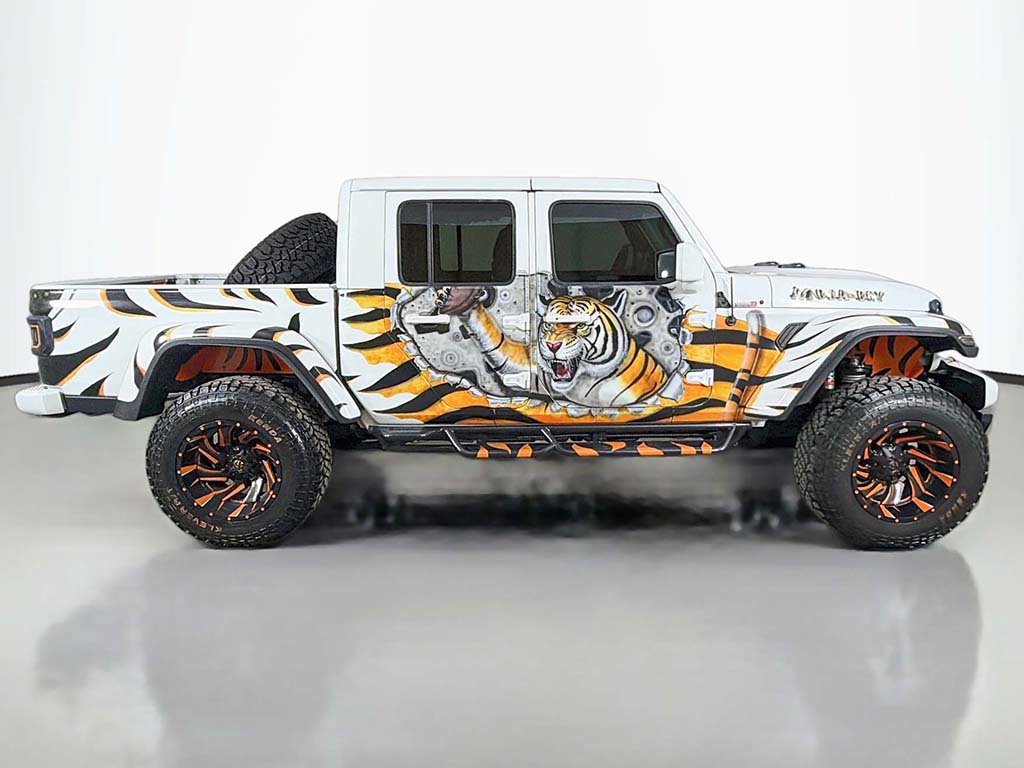 Used 2022 Jeep Gladiator Mojave w/ Cold Weather Group AWD/4WD image 14