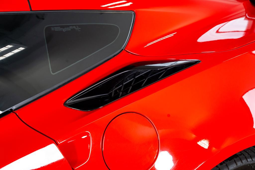 Used 2018 Chevrolet Corvette Z06 RWD image 27