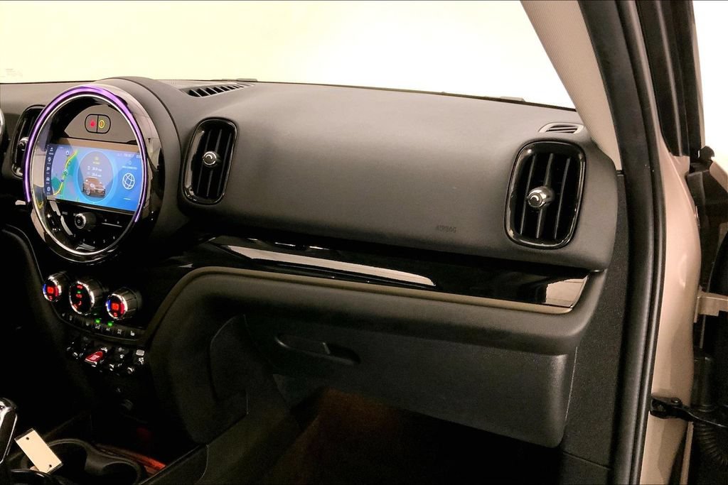 Certified 2024 MINI Cooper Countryman S w/ Premium Package FWD image 23